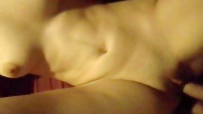 novinha e mais velho