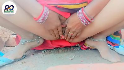 Desi Village bhabhi saree demonstrate finger and baigan chudai hindi clear voice roboplx