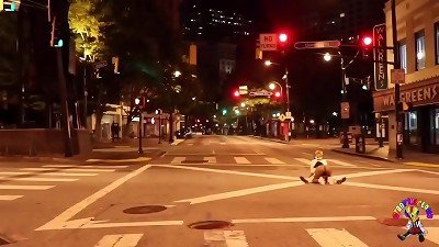 Clown gets shaft sucked in middle of the street