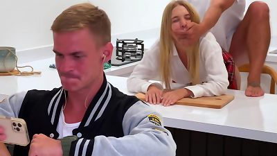 Californiababe is cheating her cheating boyfriend behind his back