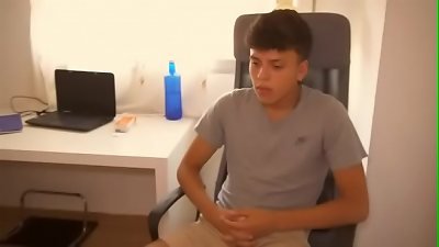 Alexia is a divorced milf that wants to recover lost time by pulverizing young shafts