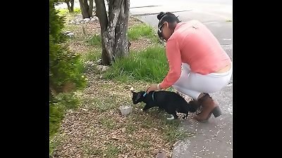 Meche Candela In leggings With Camellito ambling Her kitten
