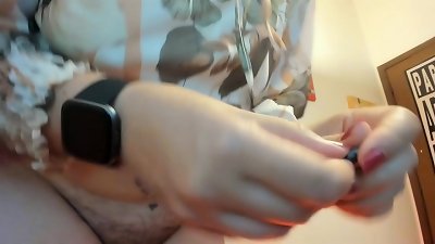 Italian giantess farts and puts you inside her massive bootie