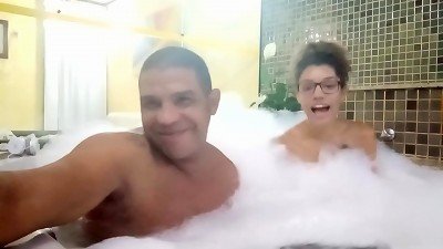 Na banheira com a princesinha do Flamengo lua doidera