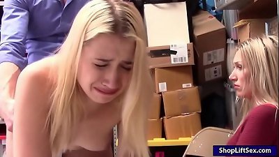 mom and her daughter caught stealing and pulverized by LP officer on duty