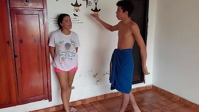 I screw THE horny damsel WHO WANTS TO BE MY TENANT. SHE ARRIVES IN inviting shorts AND I PUT MY boner IN HER SO THAT SHE KNOWS ONCE AND FOR ALL WHAT AWAITS HER IF SHE RENT THE apartment - HOMEMADE pornography IN SPANISH