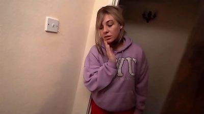 big arse Stepmom Shares bed With Stepson During Cold Night