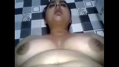 Vasudha aunty big baps masturbating