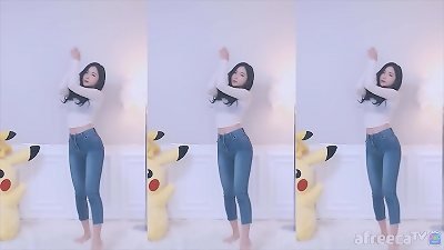 å…¬ä¼—å·ã€91æŠ¥ç¤¾ã€‘éŸ©å›½ç½‘çº¢çš®ä¸˜å·¨ä¹³ç´§èº«è¡£ç‰›ä»”è£¤æ€§æ„Ÿçƒ­èˆžï¼Œå¤§ç¯è¶…æ™ƒçœ¼