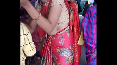 Tamil molten college gal side breasts sans brassiere in saree HD (part:2)