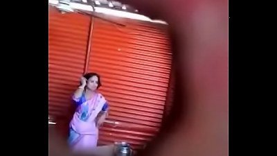 Desi aunty having romp in dhaba hidden cam