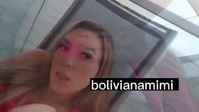 stroking in the cruise till squirt infront of the ocean