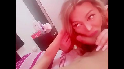 militar heterosexual de 20 a&ntilde;itos entr&oacute; a la marina este a&ntilde;o y para ser su primera vez me foll&oacute; rico