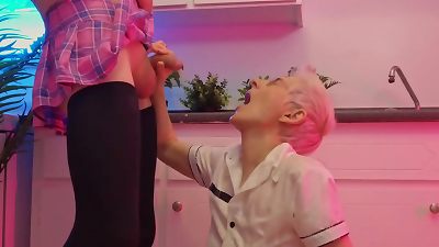 pee in her adorable face