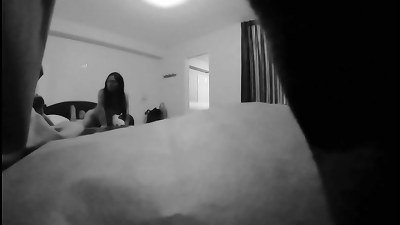 Colombiana me da unas tremendas sentadas, que rico donk bebecita !!