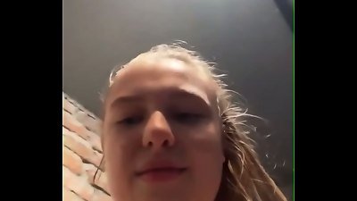 Public extraordinary jerk and training at the gym